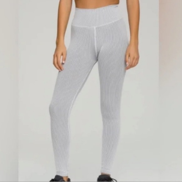 Good American Seamless Core Power Leggings